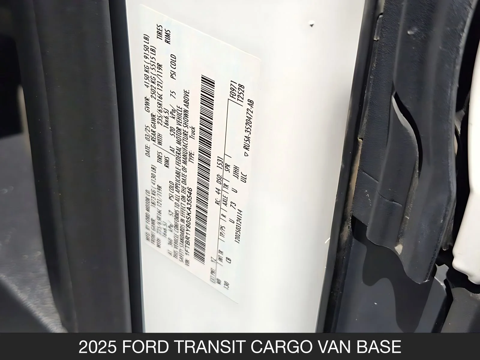 Used 2025 Oxford White Ford Base image 25