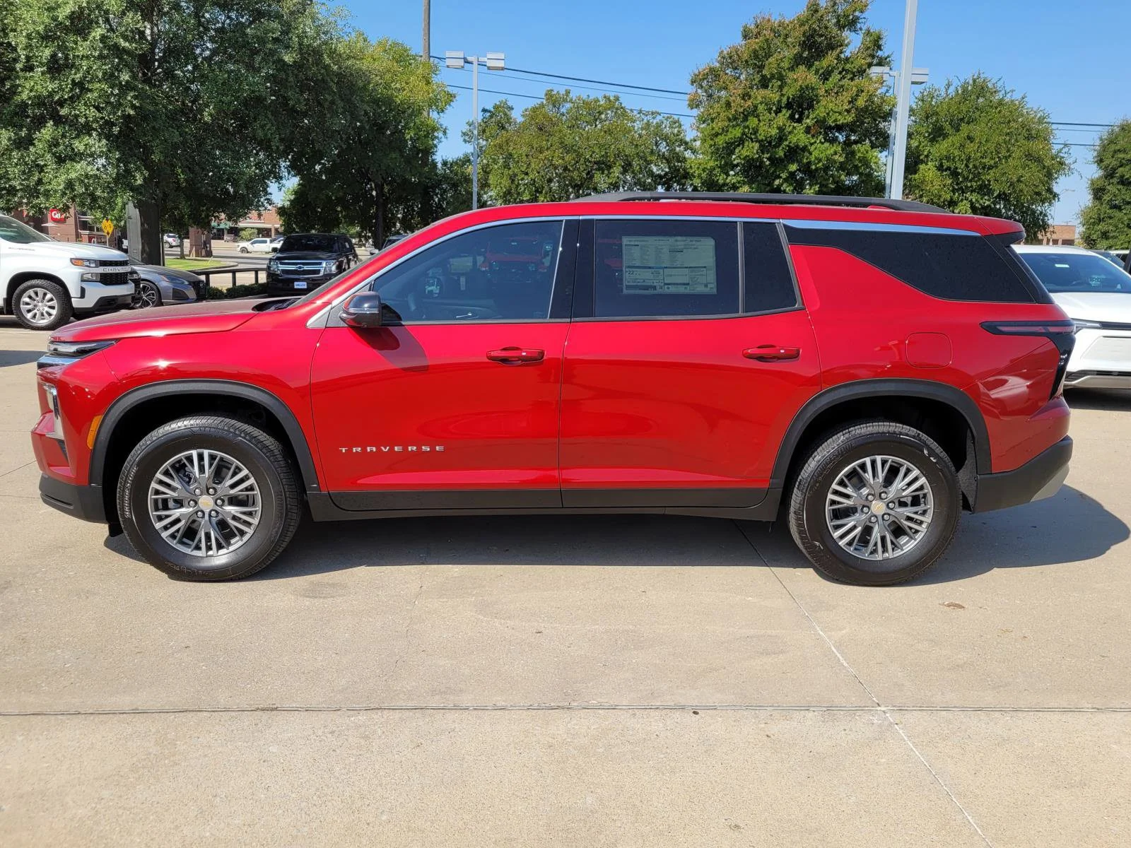 2027 Chevrolet Traverse LT - Photo 2
