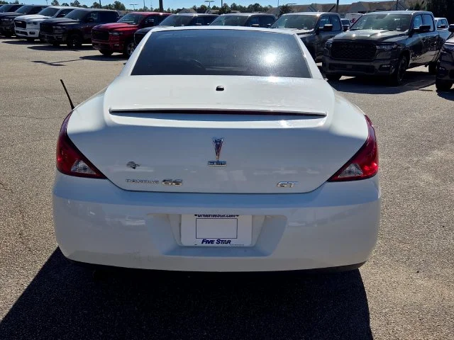 Used 2006 White Pontiac GT image 7