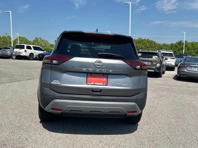 Used 2023 Gray Nissan SV image 6