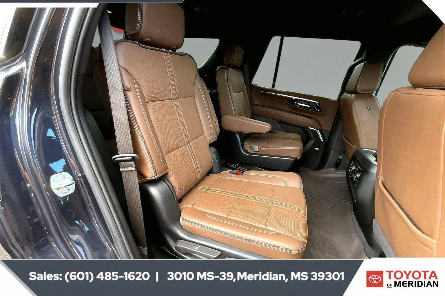 Used 2025 Dark Ash Metallic Chevrolet High Country image 20