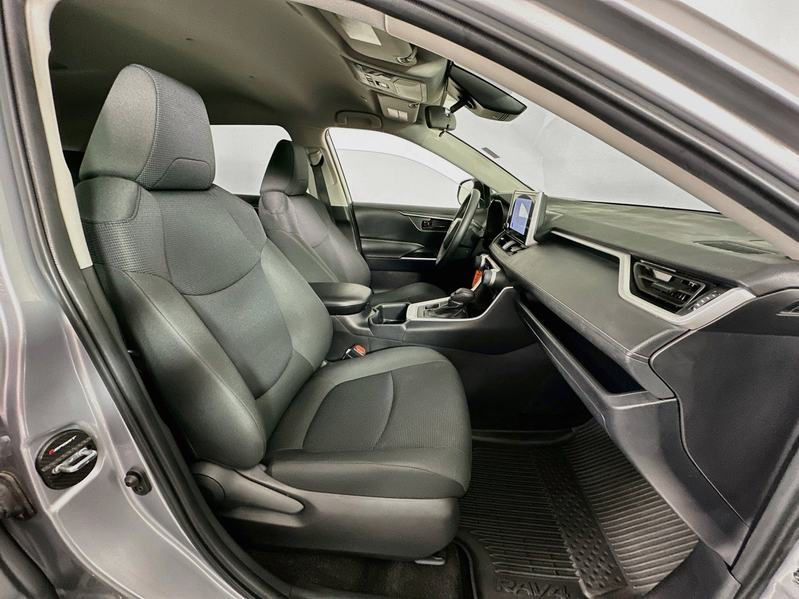 Used 2025 Silver Sky Metallic Toyota LE image 28