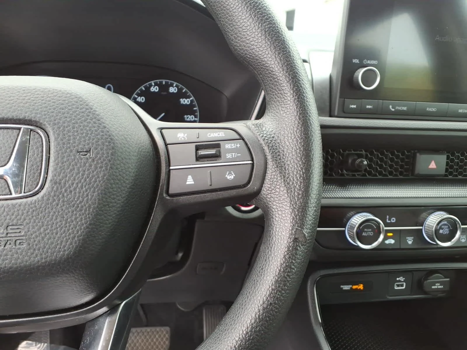 2024 Honda CR-V LX - Photo 23