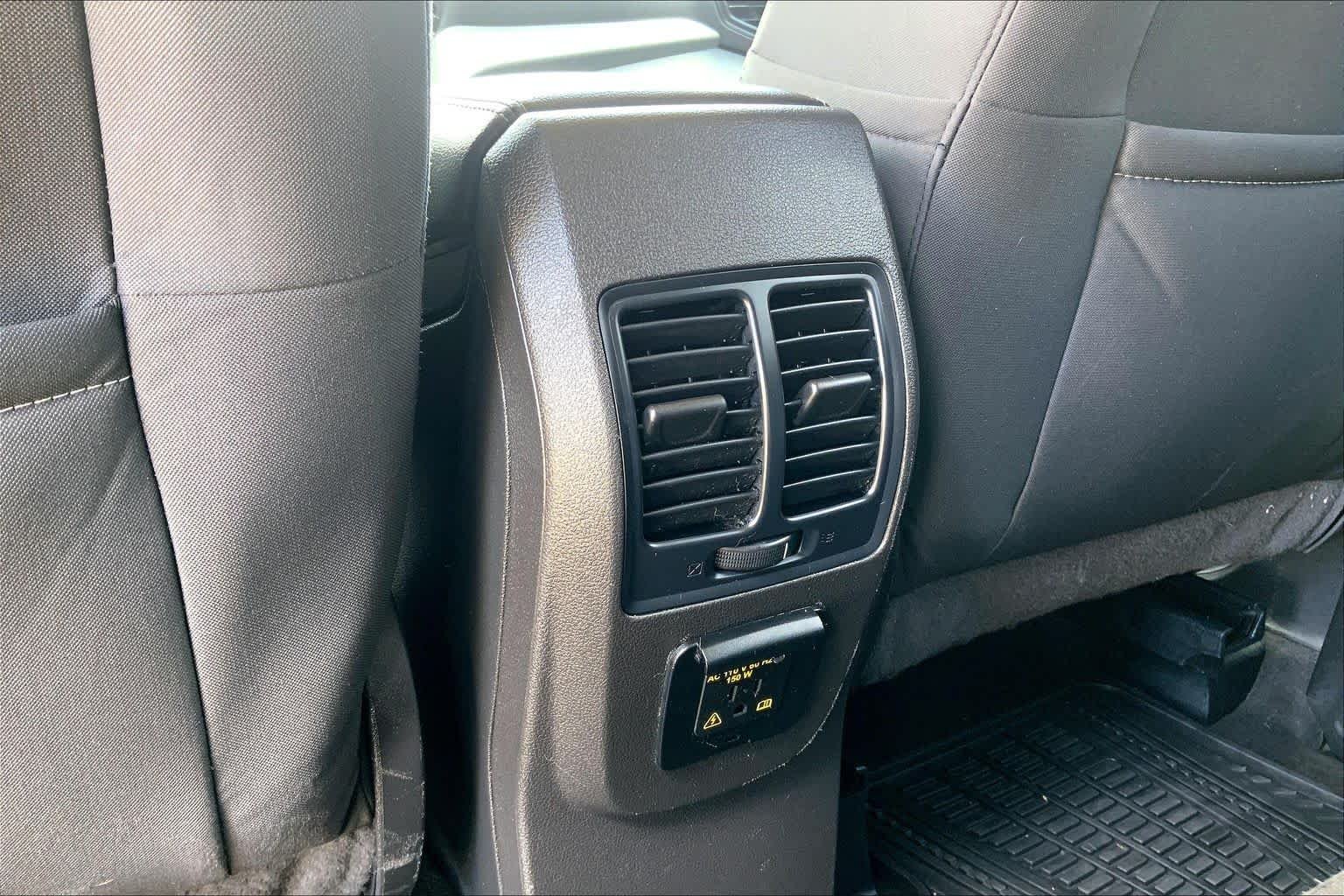Used 2017 Shadow Black Ford SE image 32