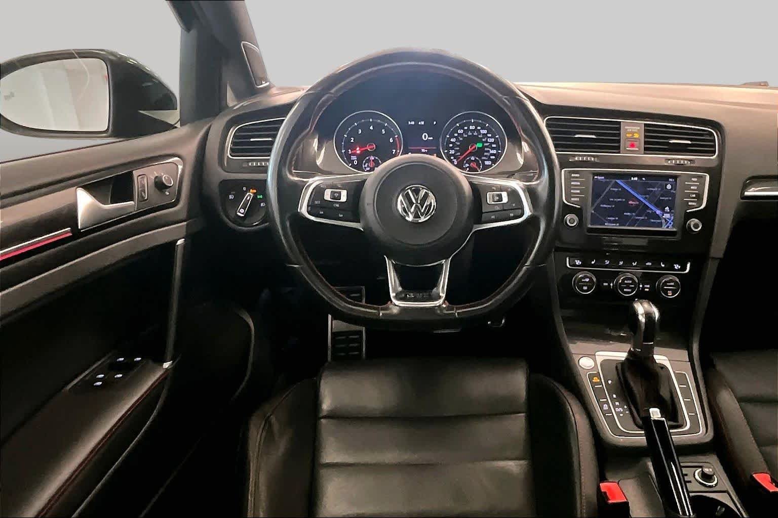 Used 2017 BLACK Volkswagen Autobahn image 5