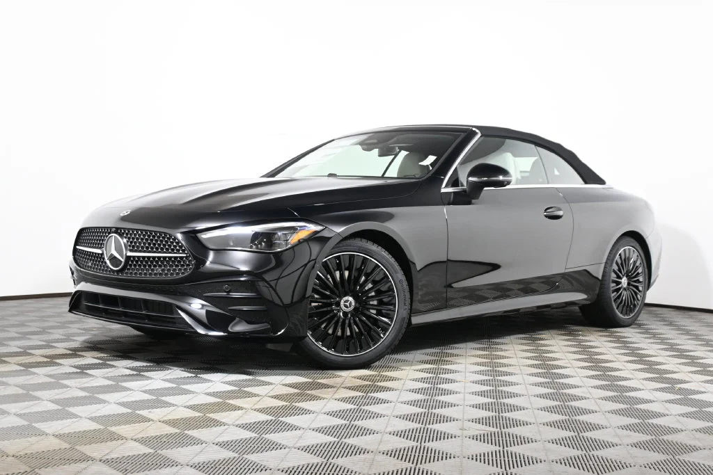 New 2027 Black Mercedes-Benz CLE 300 image 5