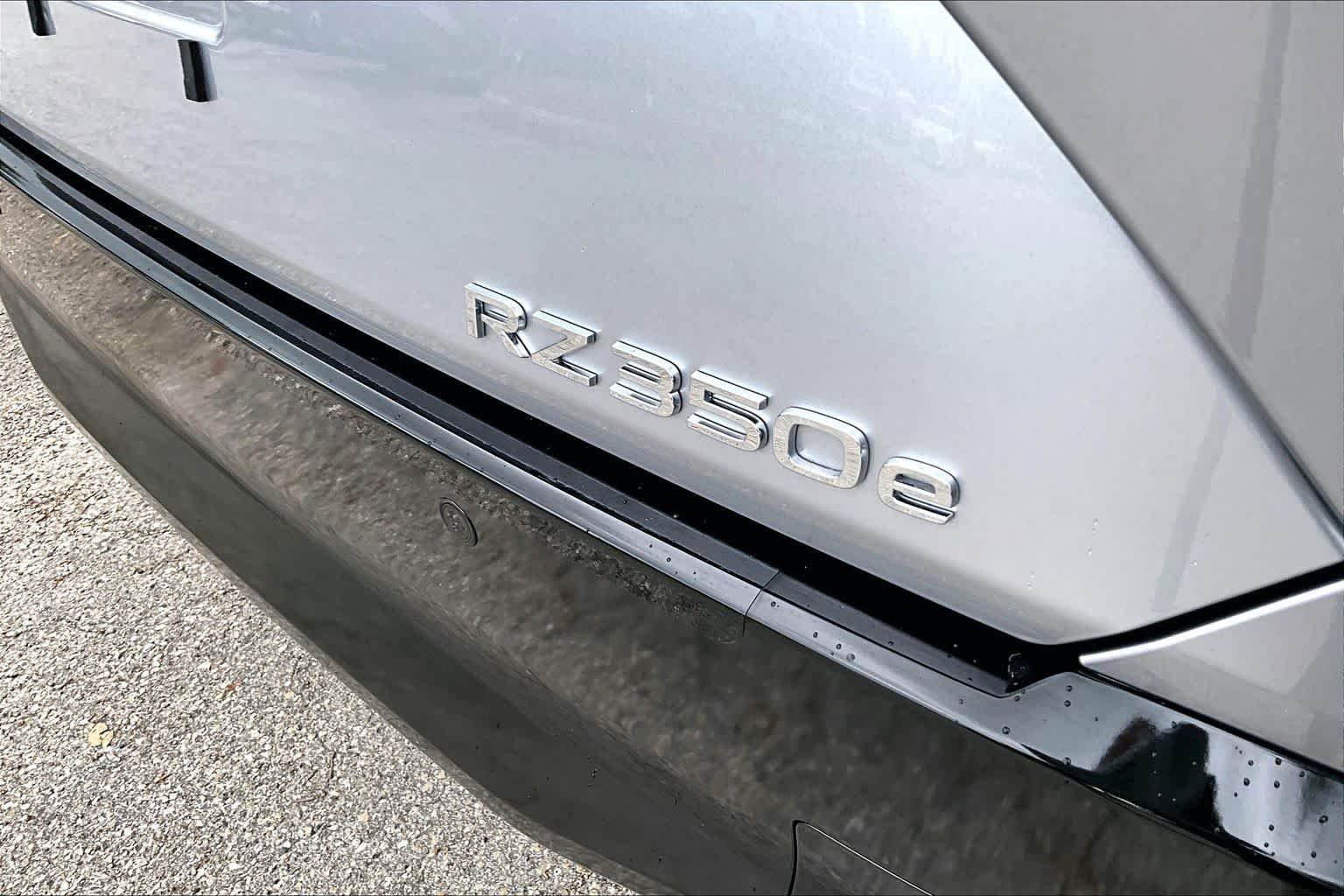 Used 2026 Iridium Lexus Premium image 9
