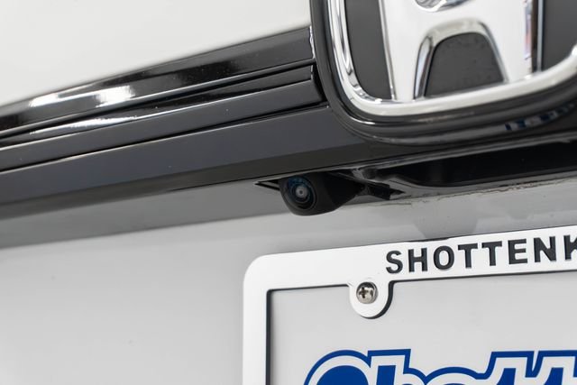 Used 2025 White Honda Touring image 10