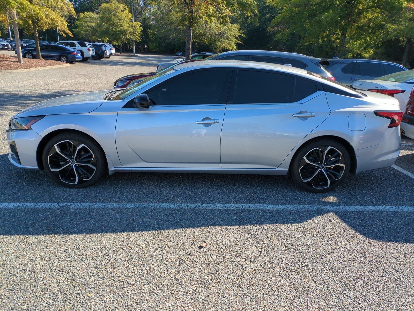Used 2024 Brilliant Silver Metallic Nissan 2.5 SR image 5