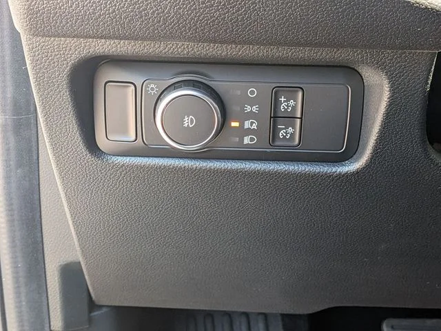 New 2026 Avalanche Ford XLT image 28