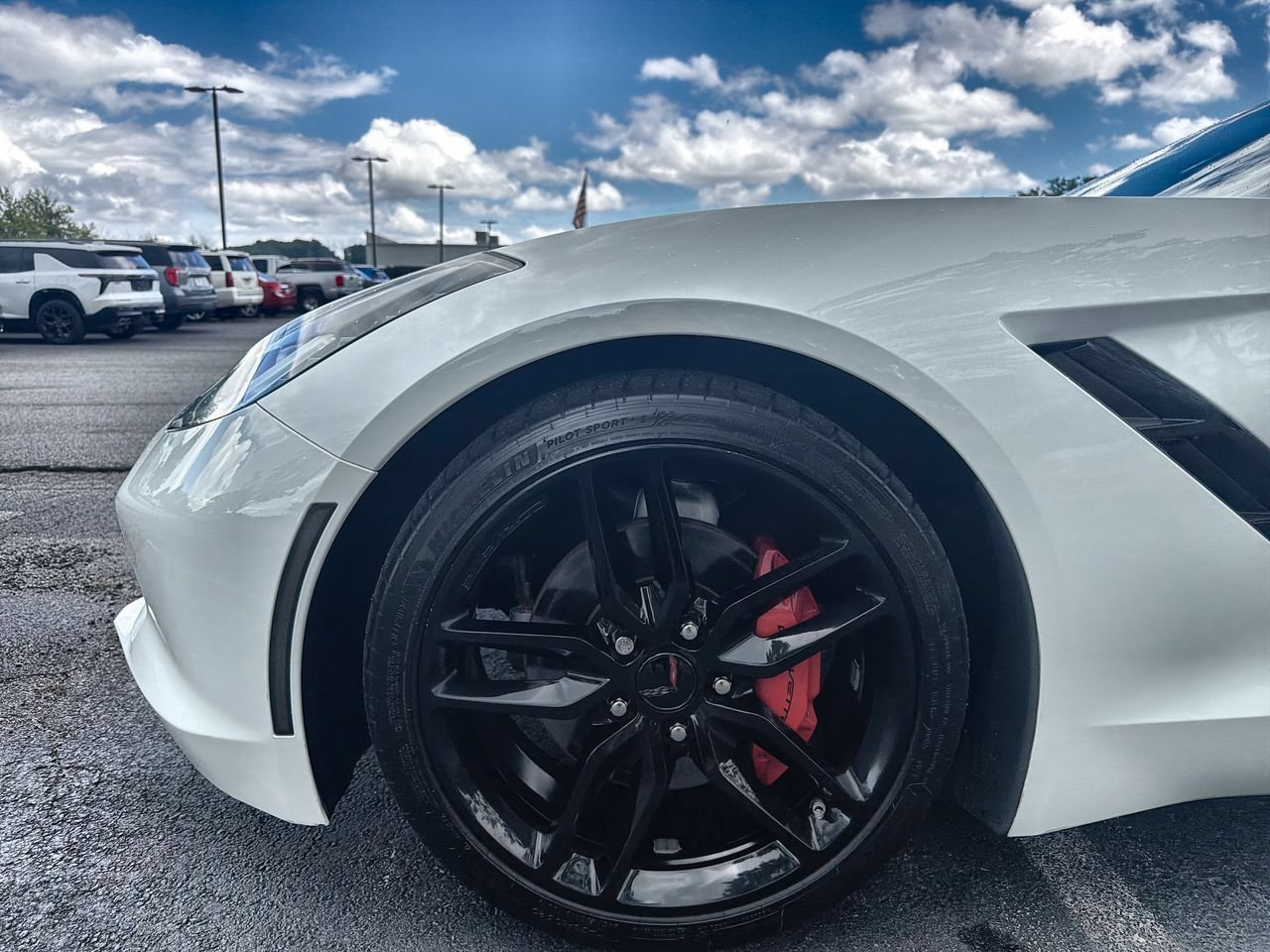 Used 2019 ARCTIC WHITE Chevrolet 1LT image 28
