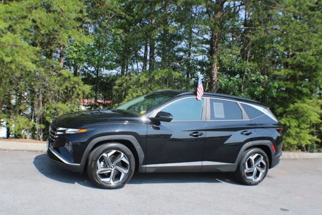 Used 2022 Phantom Black Hyundai SEL image 4