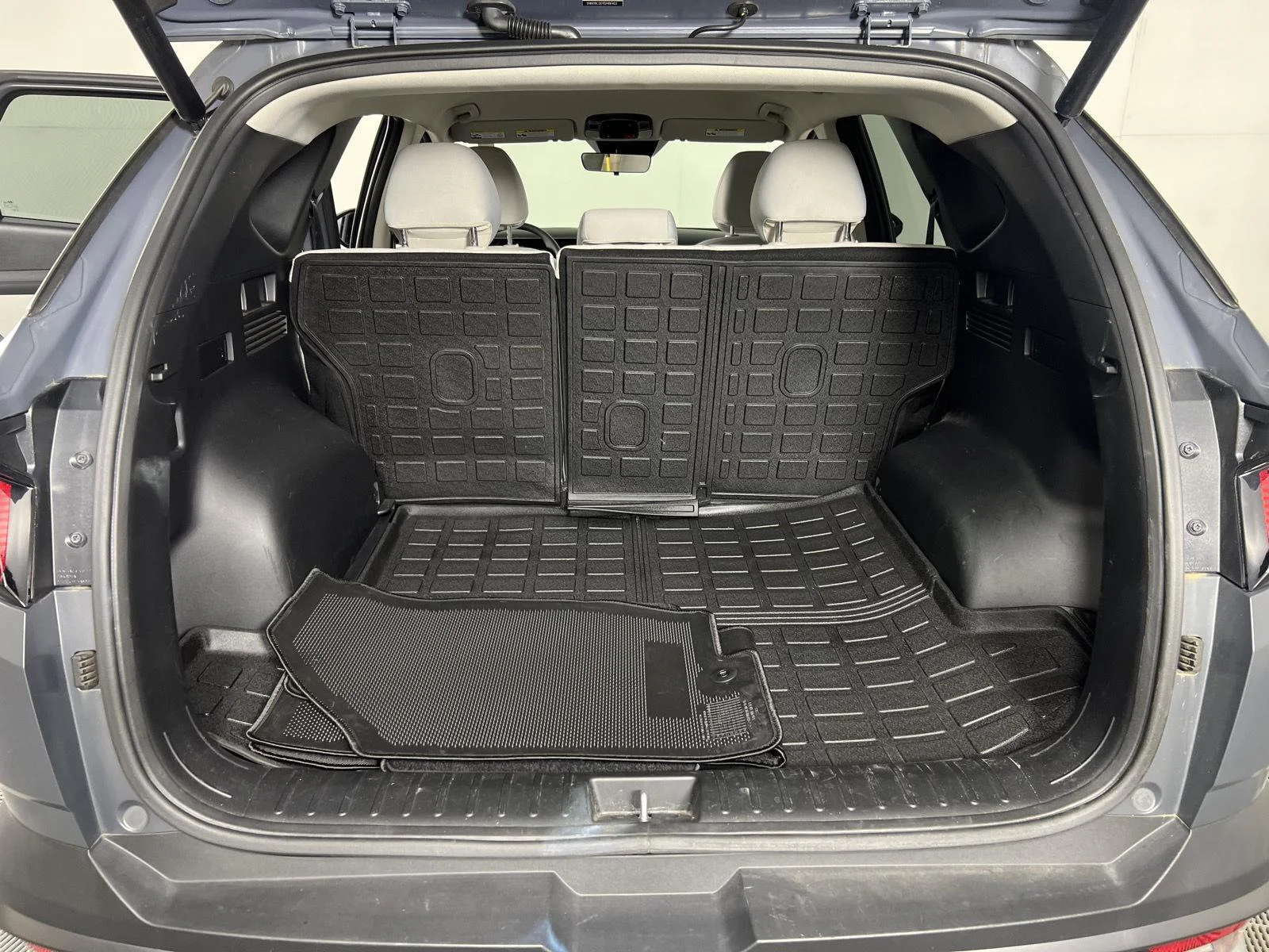 Used 2025 Ecotronic Gray Matte Hyundai SEL image 21