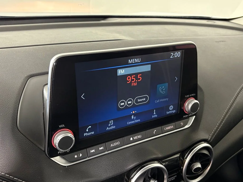 Used 2025 White Nissan SV image 23