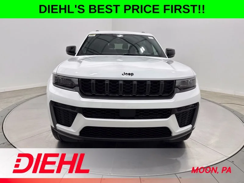 New 2027 Bright White Clear-Coat Paint Jeep Laredo Altitude image 2