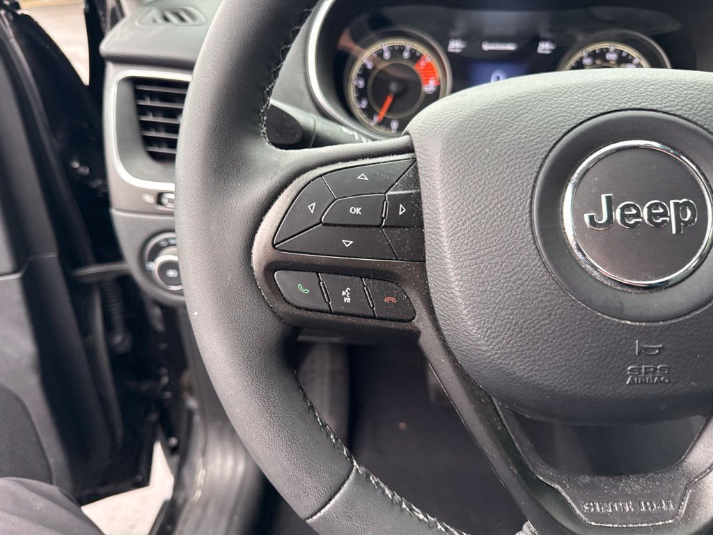 Used 2022 Black Jeep Trailhawk image 26