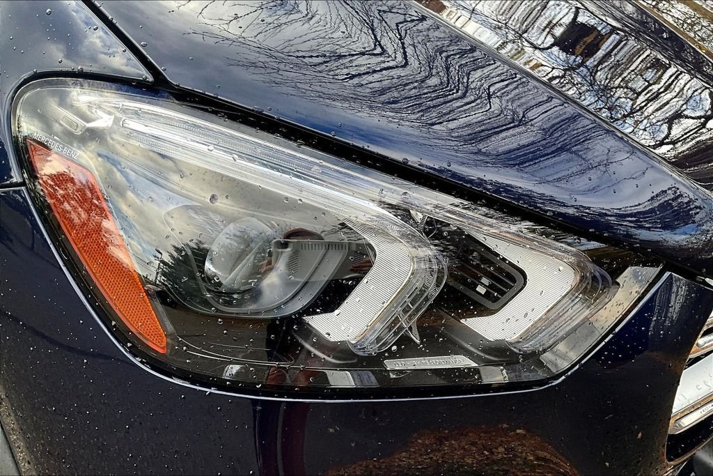 Certified Used 2022 Blue Mercedes-Benz GLE 350 image 31