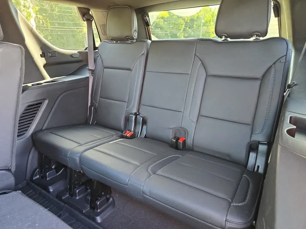 Used 2023 Summit White GMC Denali image 11
