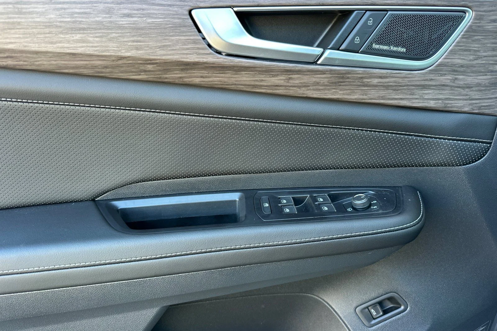 New 2026 Gray Volkswagen 2.0T SEL Premium R-Line image 10