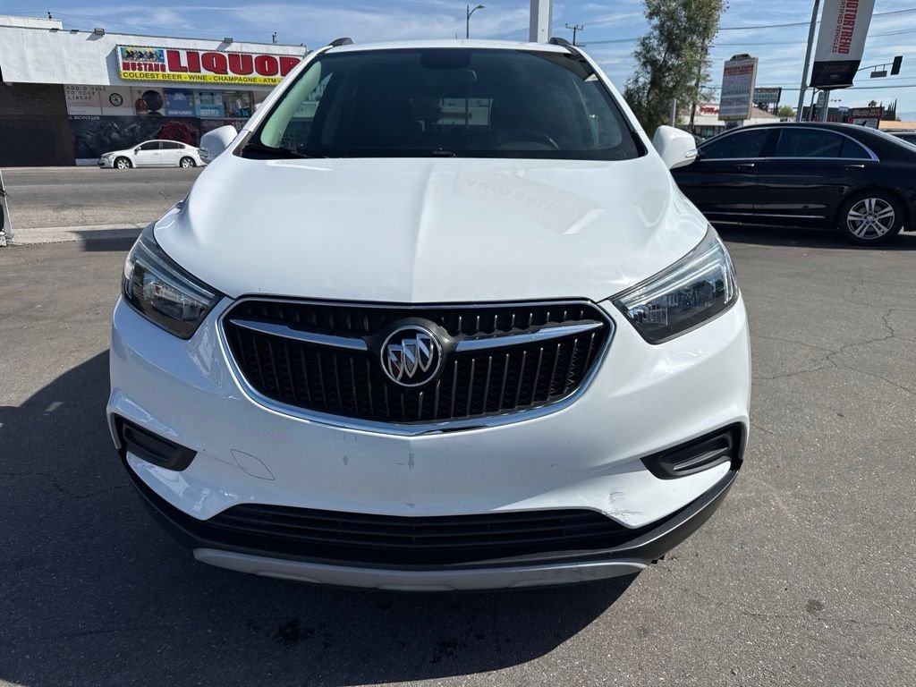 Used 2018 White Buick Preferred image 3