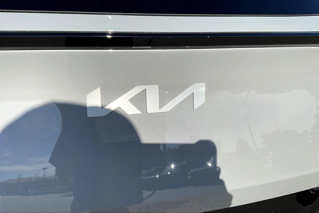Certified Used 2024 Wolf Gray Kia SX-Prestige image 24
