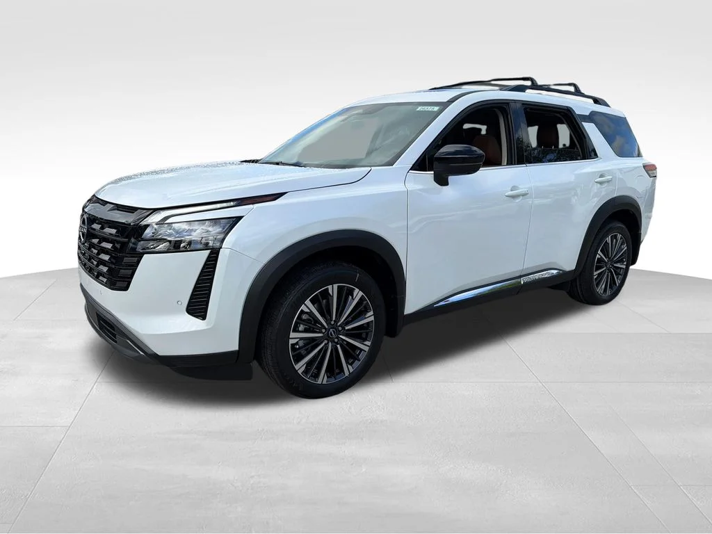 New 2026 White Nissan Platinum image 3