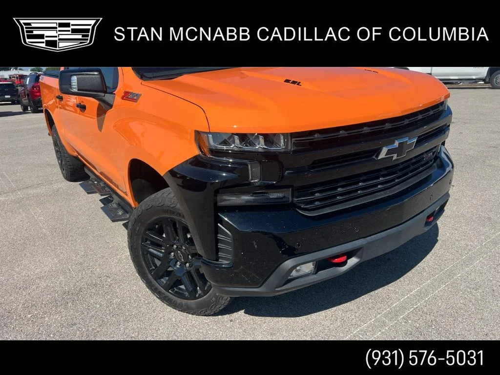 Used 2022 All normally body colored non-sheet metal parts will be black including front fender extensions, cab spoiler on Double & Crew cabs and LT trim door handles. May require extended lead time. Chevrolet LT Trail Boss image 1