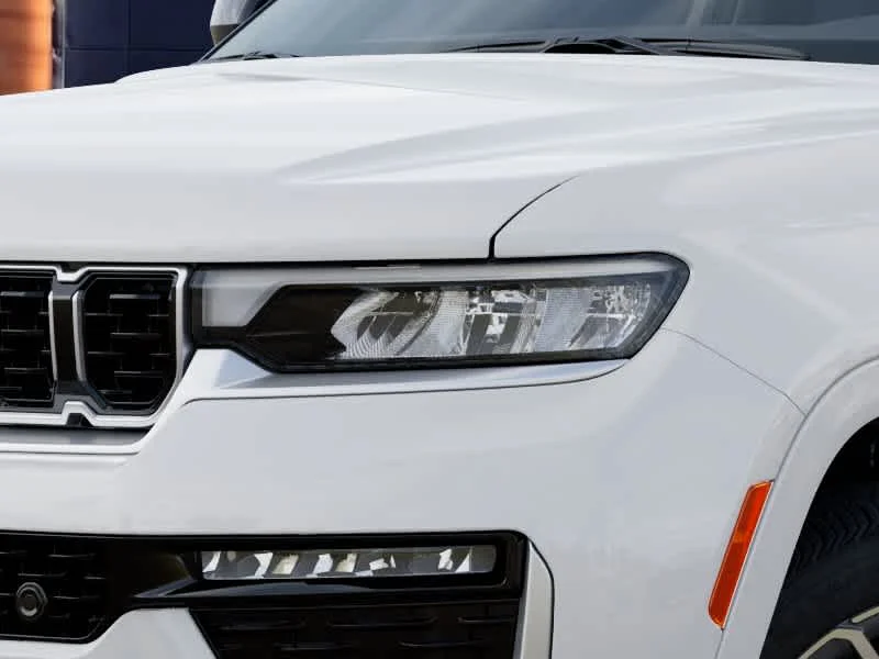 New 2027 Bright White Clearcoat Jeep Summit image 10