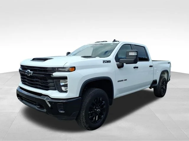 Used 2025 White Chevrolet Custom image 2