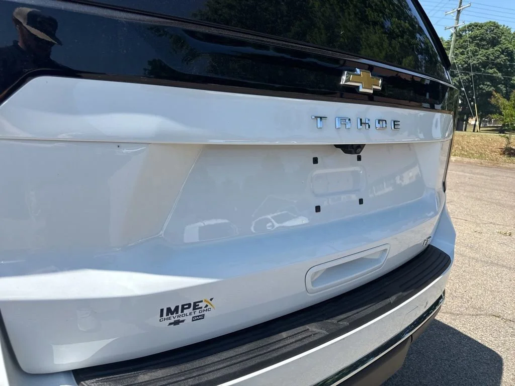 Used 2025 Summit White Chevrolet LT image 34