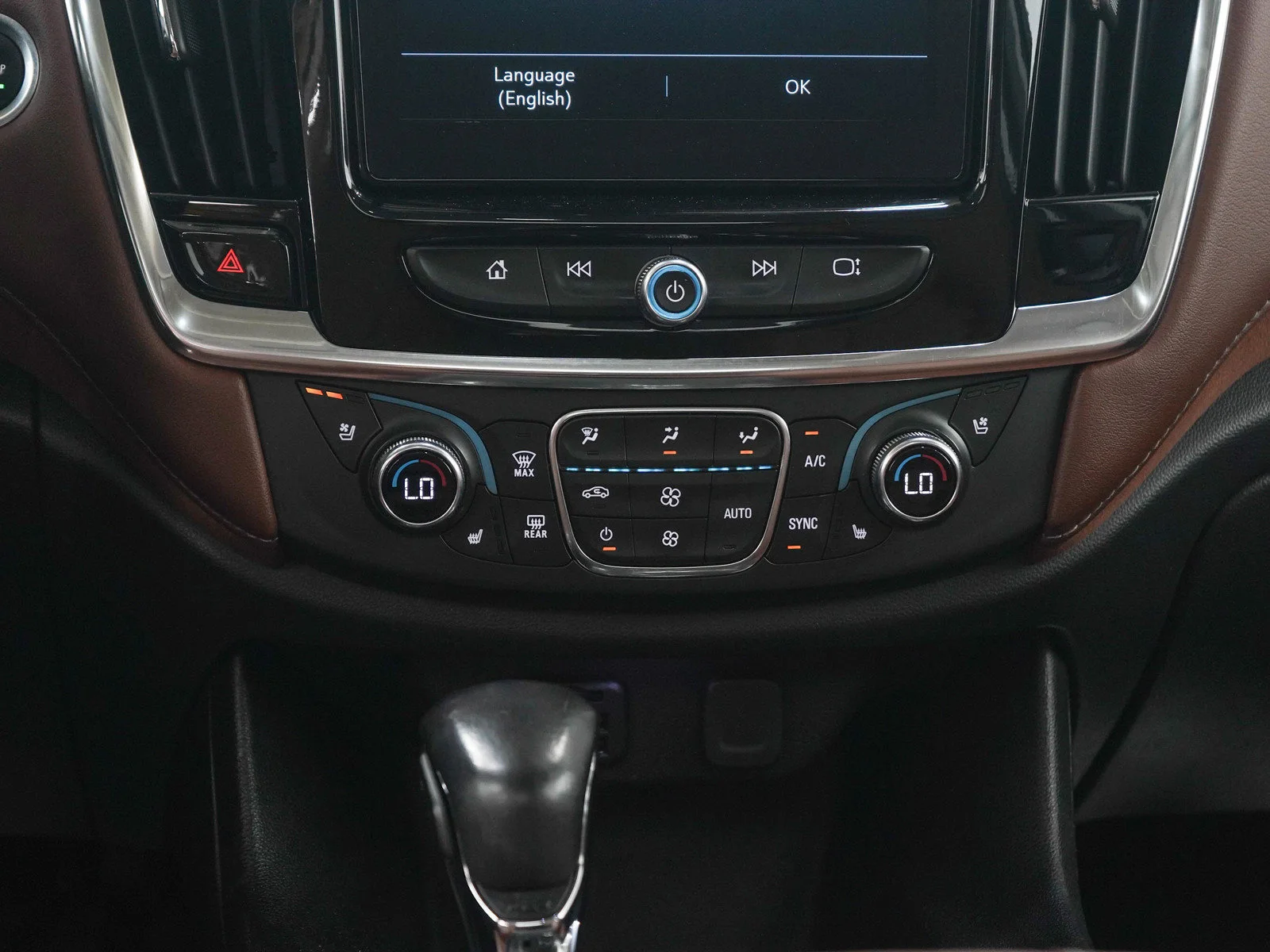 Used 2021 Iridescent Pearl Tricoat Chevrolet High Country image 20