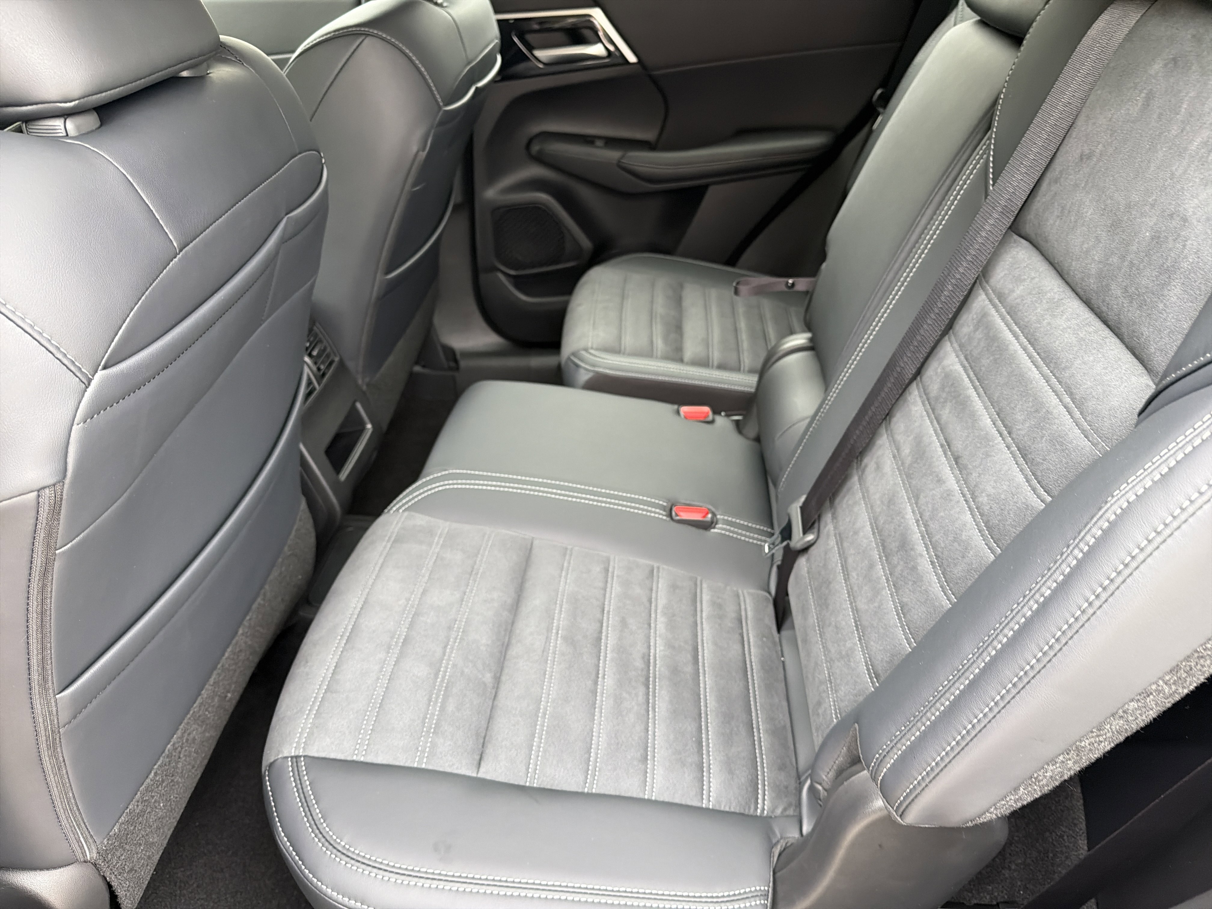 New 2026 Moonrock Gray Nissan SL image 20