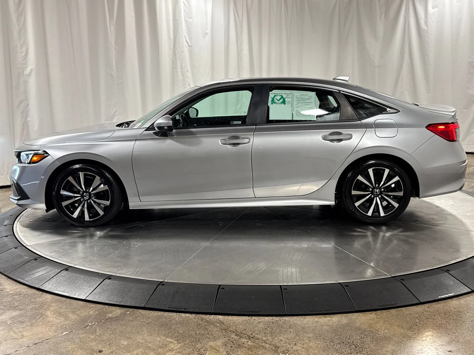 Used 2023 Lunar Silver Metallic Honda EX image 8