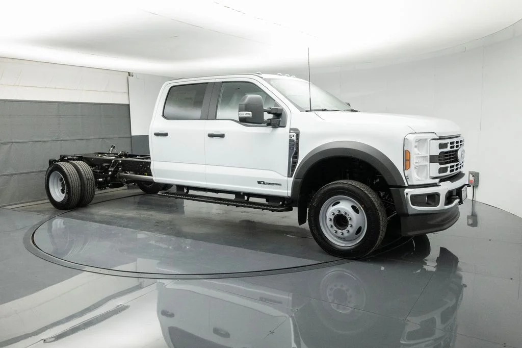 2026 Ford F-550 Super Duty Chassis Cab