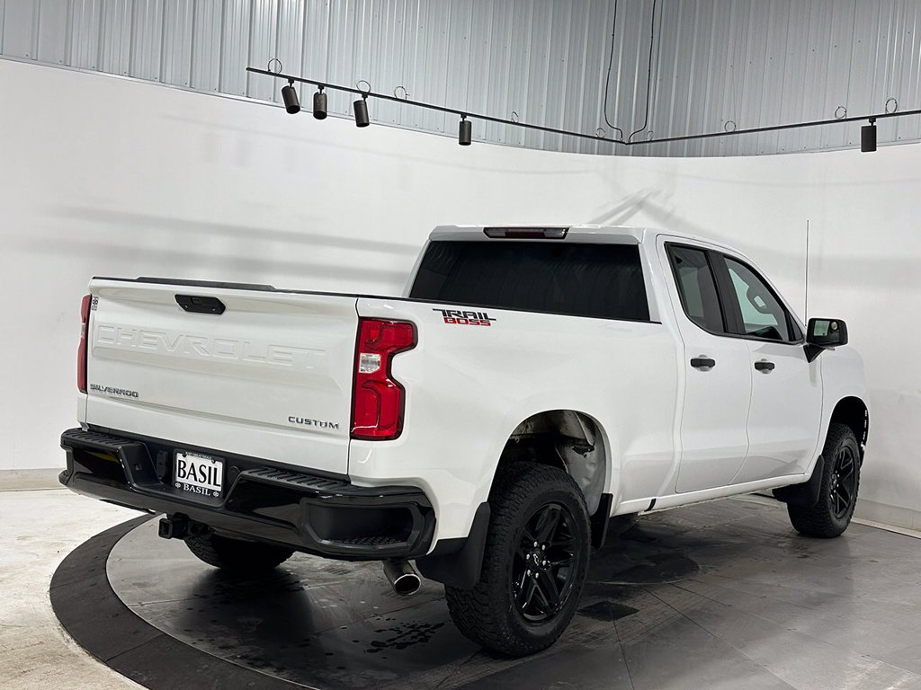 Used 2019 White Chevrolet Custom Trail Boss image 11