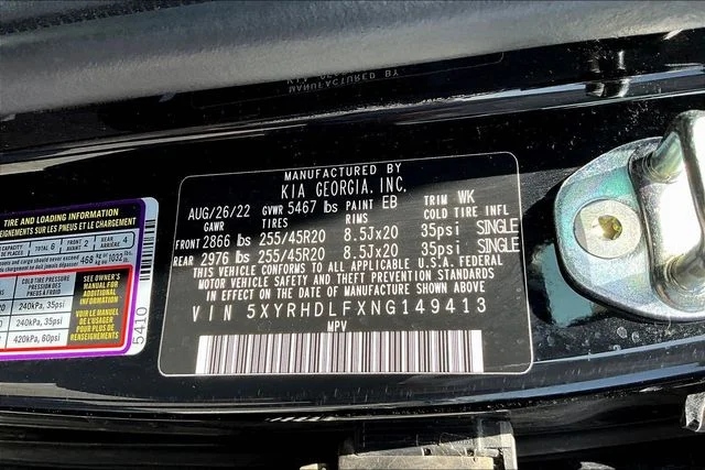 Used 2022 Black Kia X-Line EX image 5