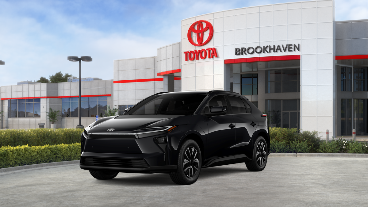 New 2026 Midnight Black Metallic Toyota XLE image 13