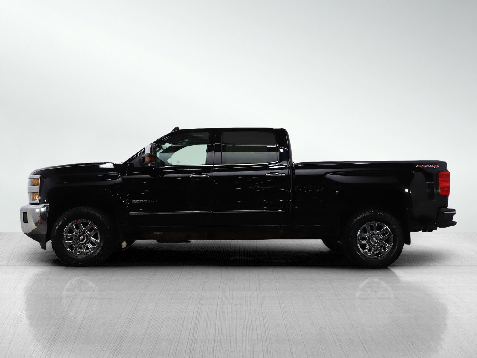 Used 2016 Chevrolet Silverado 2500HD LTZ with VIN 1GC1KWE88GF155130 for sale in White Bear Lake, Minnesota