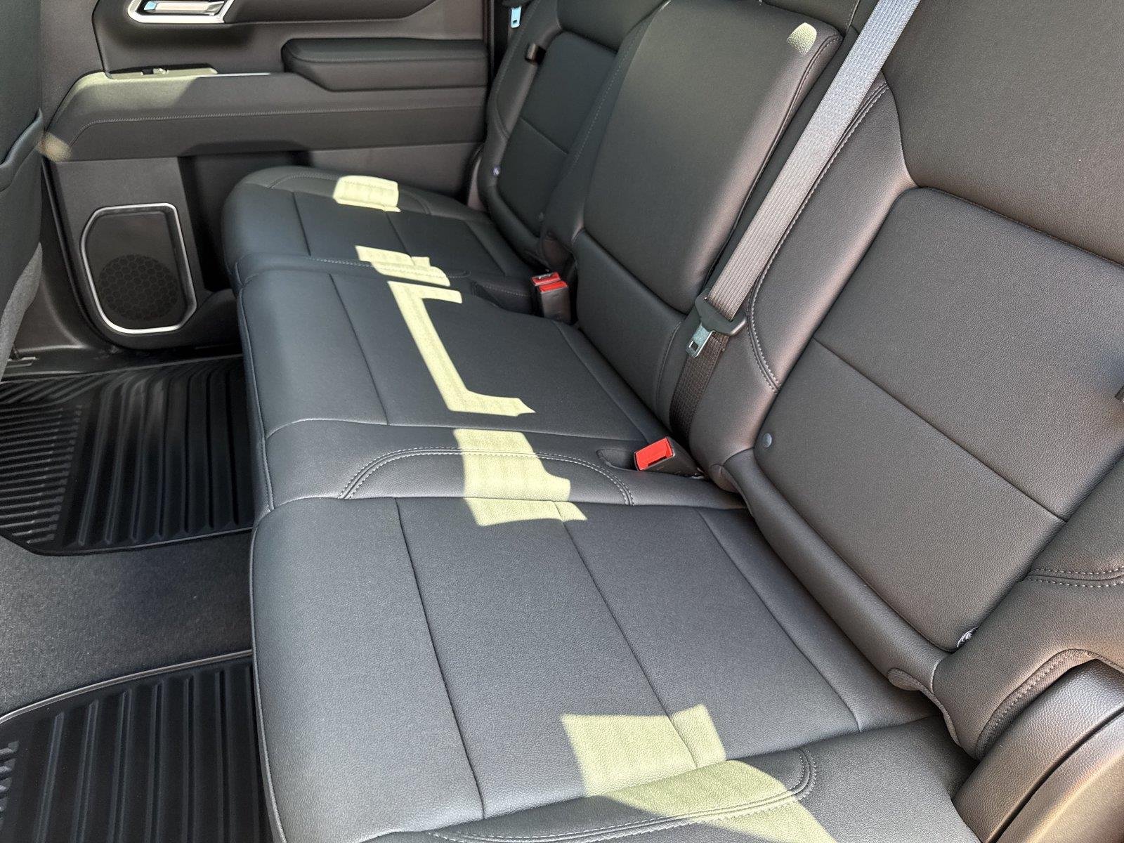 New 2026 Black Chevrolet LT image 30