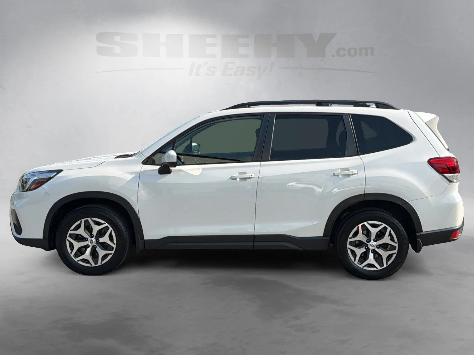 Used 2021 Crystal White Pearl Subaru Premium image 13