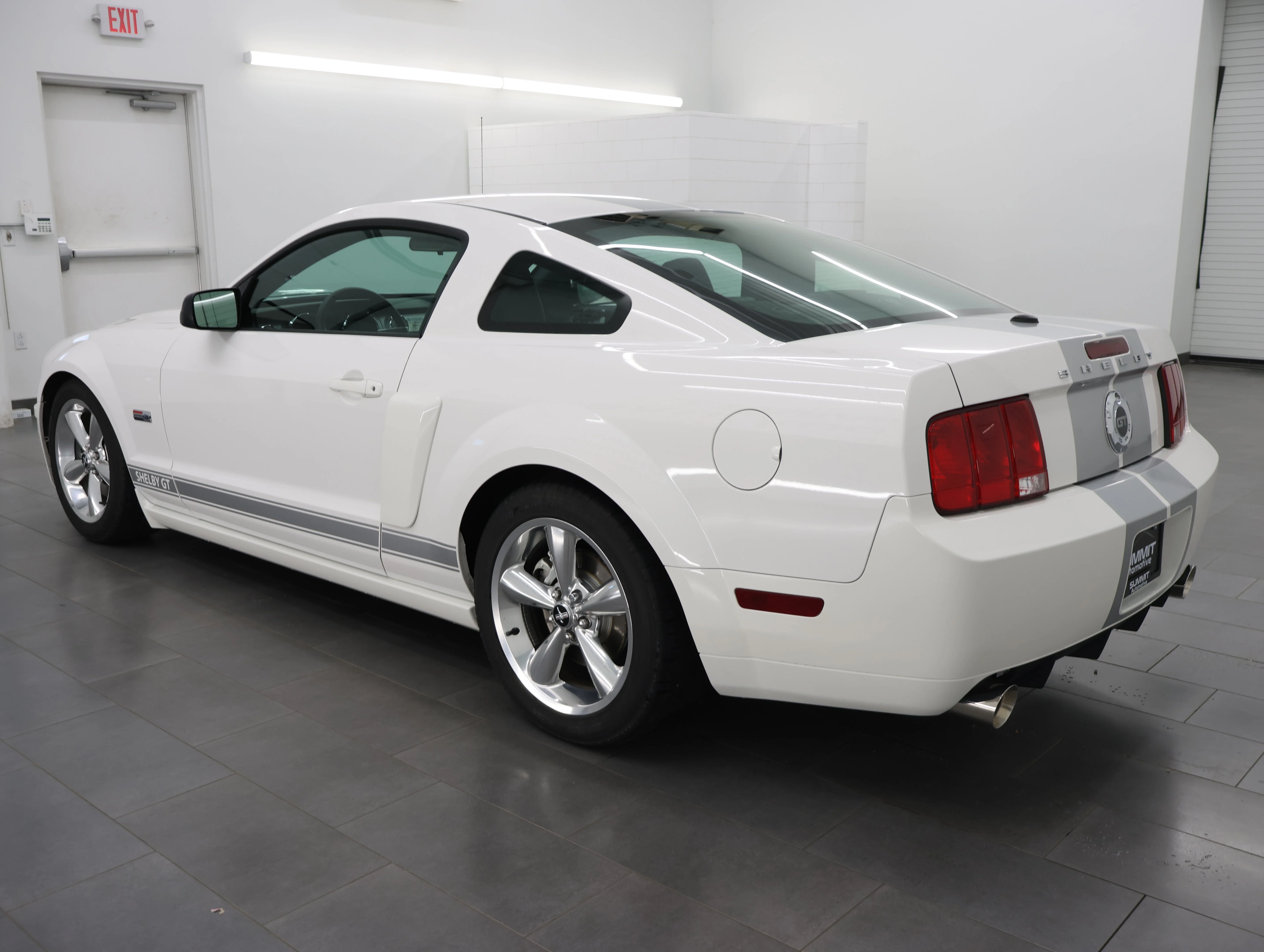 Used 2007 Performance White Ford GT Premium image 6