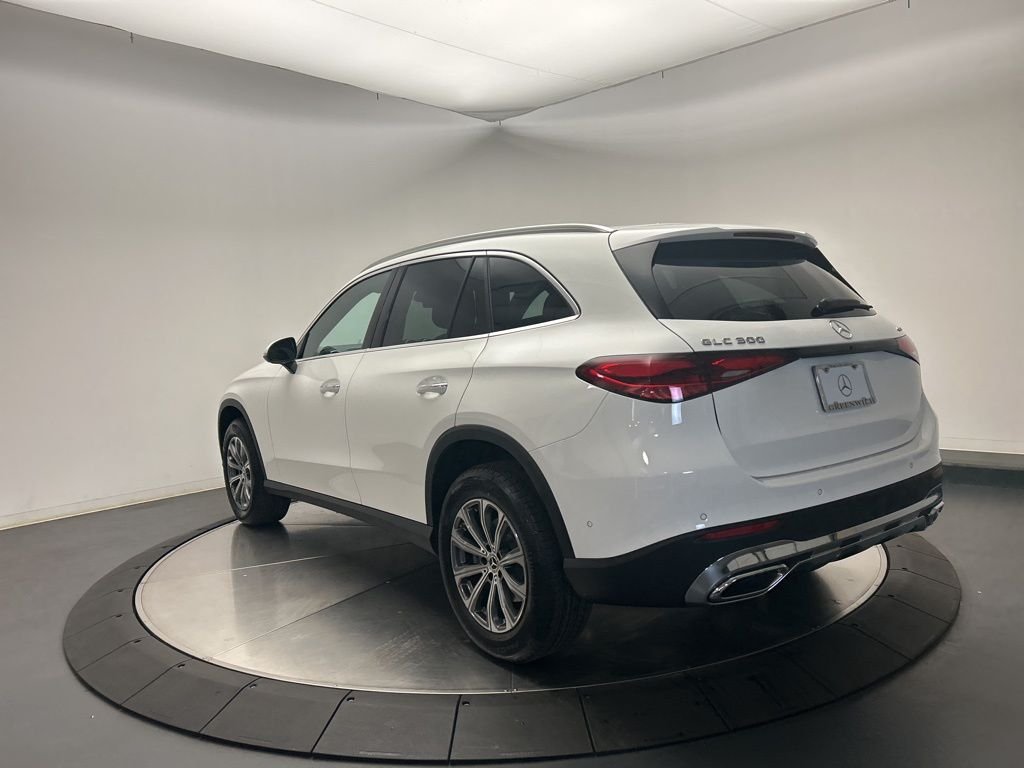 Used 2026 Polar White Mercedes-Benz GLC 300 image 5