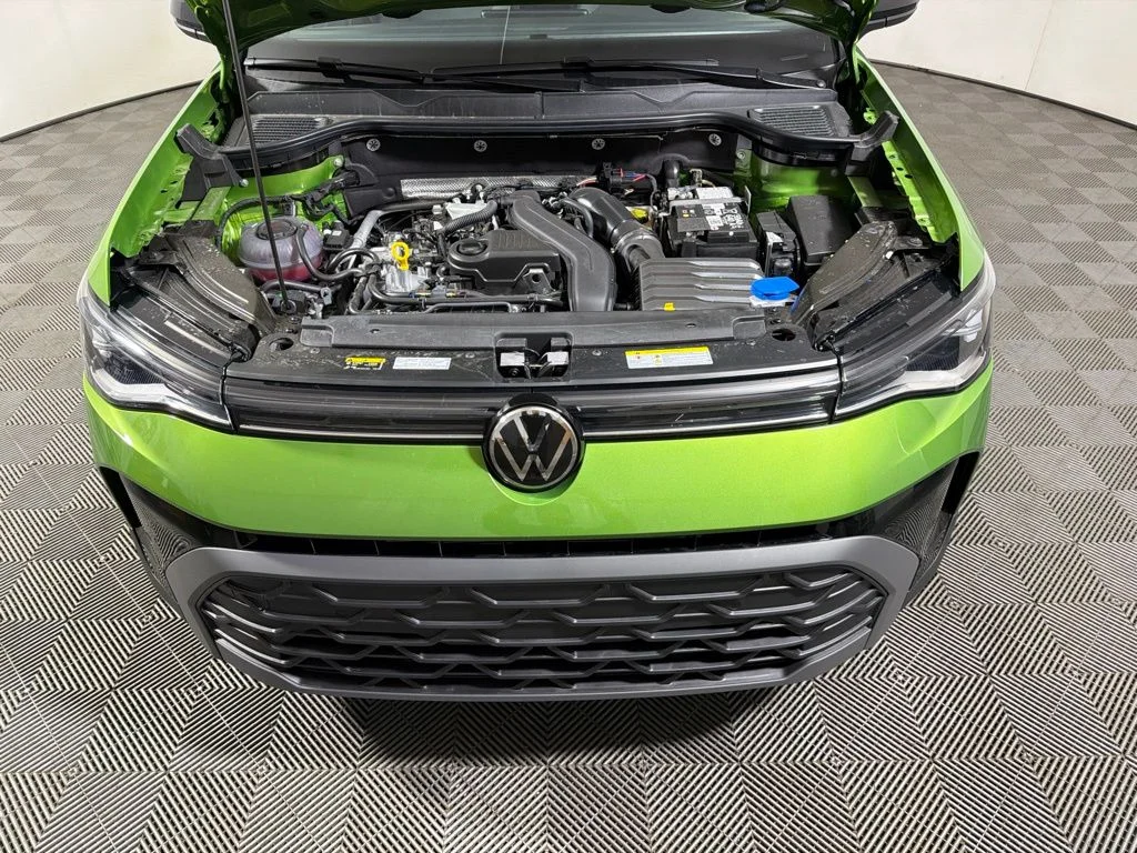 New 2026 Green Volkswagen 1.5T SE Black image 25
