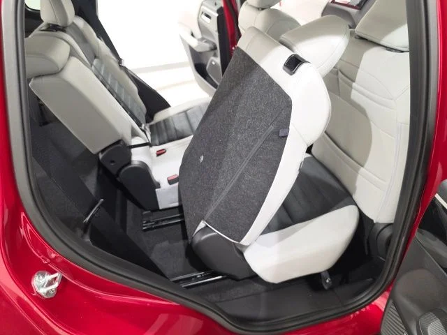 2026 Mitsubishi Outlander SE - Photo 17