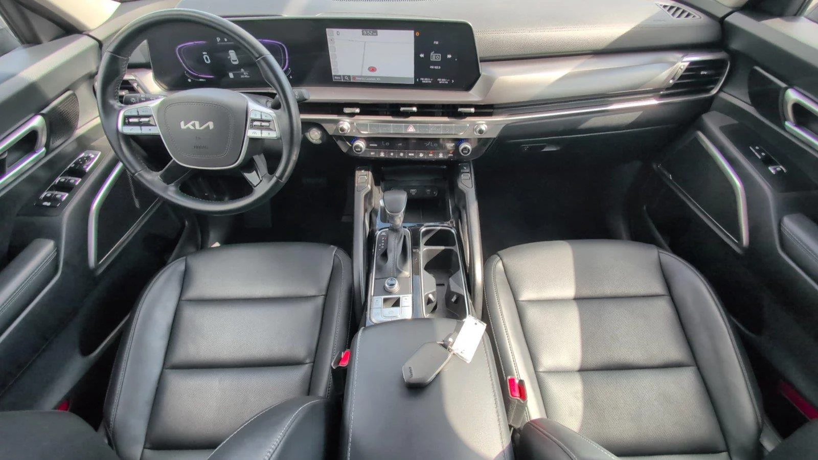 Used 2025 Everlasting Silver Kia S image 35