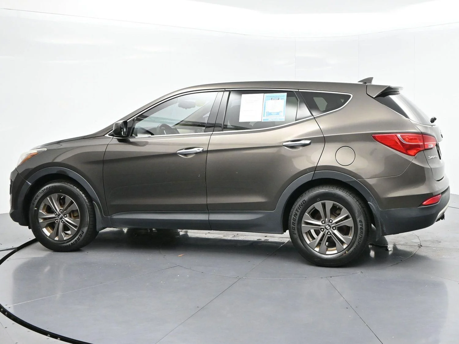 Used 2013 Cabo Bronze Hyundai Sport image 5