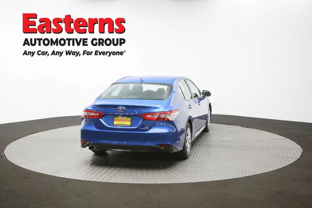 Used 2020 Blue Toyota LE image 35