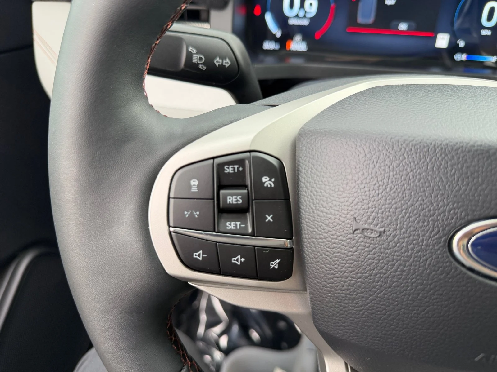 New 2026 Carbonized Gray Metallic Ford Active image 25