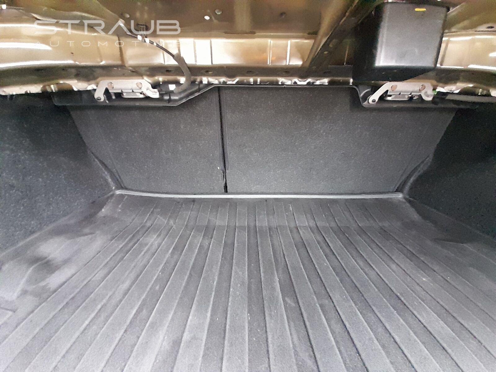 Used 2018 Crystal Black Silica Subaru Premium image 49