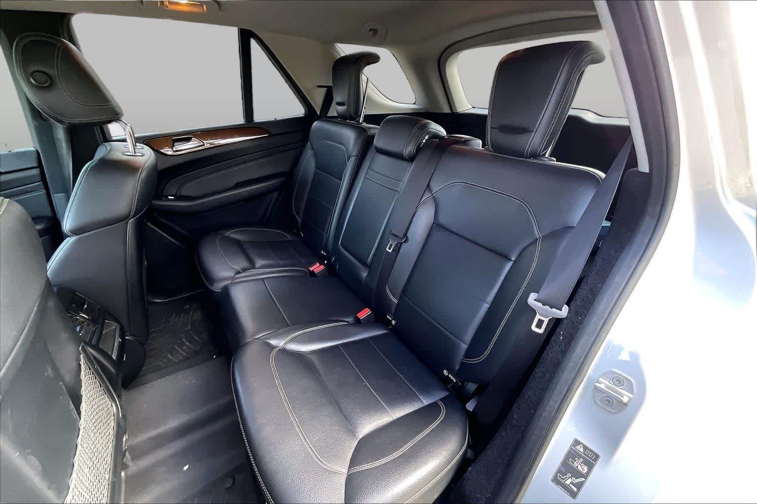 Used 2012 Iridium Silver Metallic Mercedes-Benz ML 350 BlueTEC® image 19